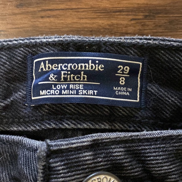 A&F Low Rise Micro Mini Skirt - Picture 3 of 4